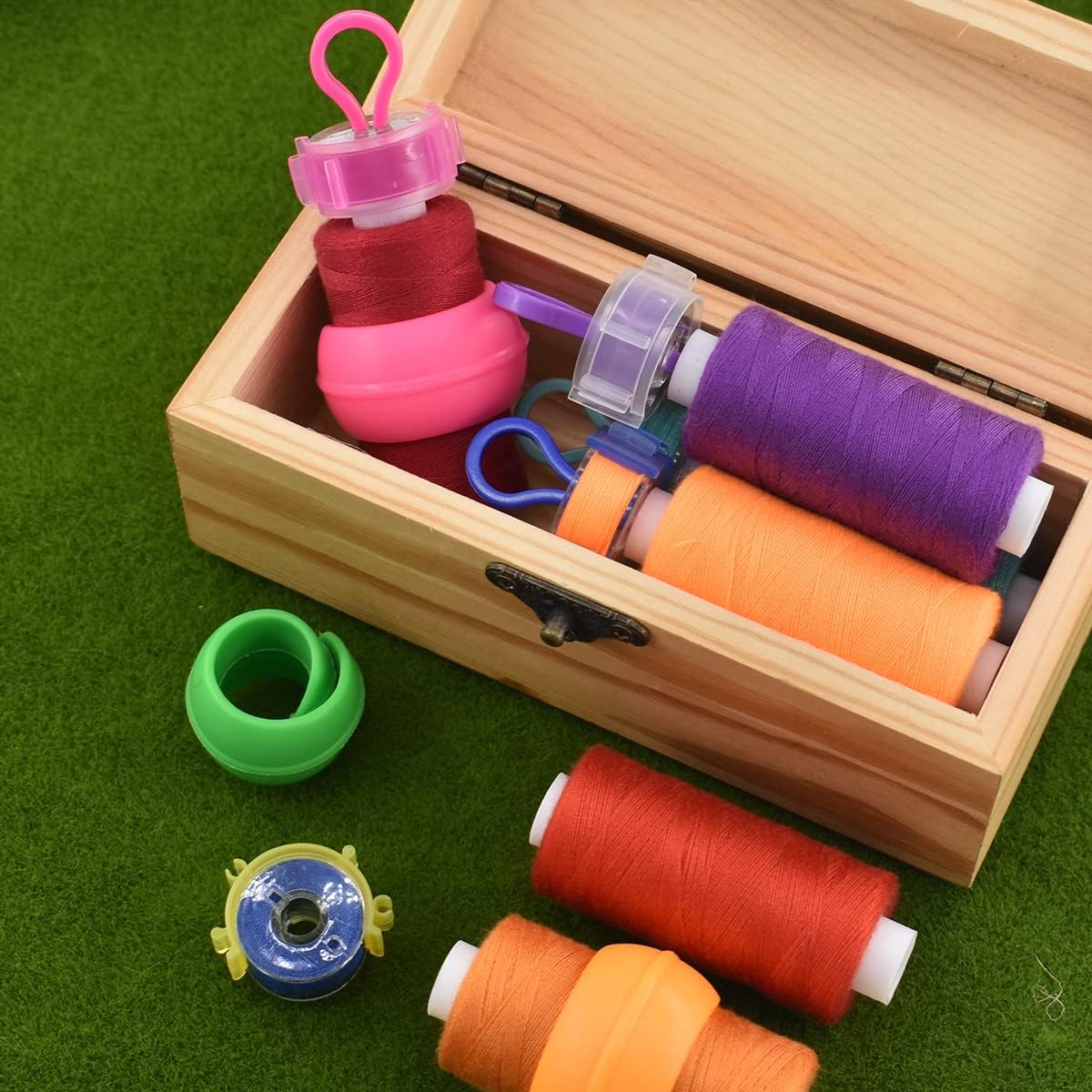 142Pcs Bobbin Thread Buddies Set Sewing Thread Spool Organizer Including 70Pcs Bobbin Holders Clips, 32Pcs Bobbin Thread Spool Huggers and 40Pcs Bobbin Clips Holder for Embroidery Quilting Sewing - Image 8